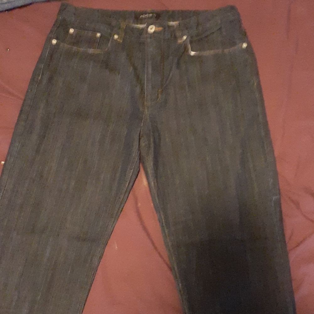Exist dark blue jeans